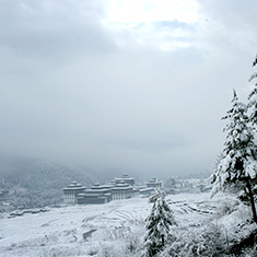 Tashi cho Dzong Snow-clad Tashi cho Dzong Thimphu Bhutan